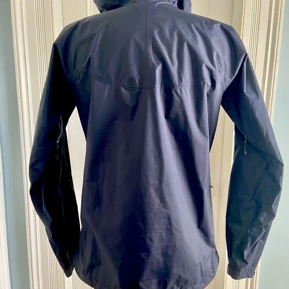 MEC Rain Jacket - Picture 6 of 7